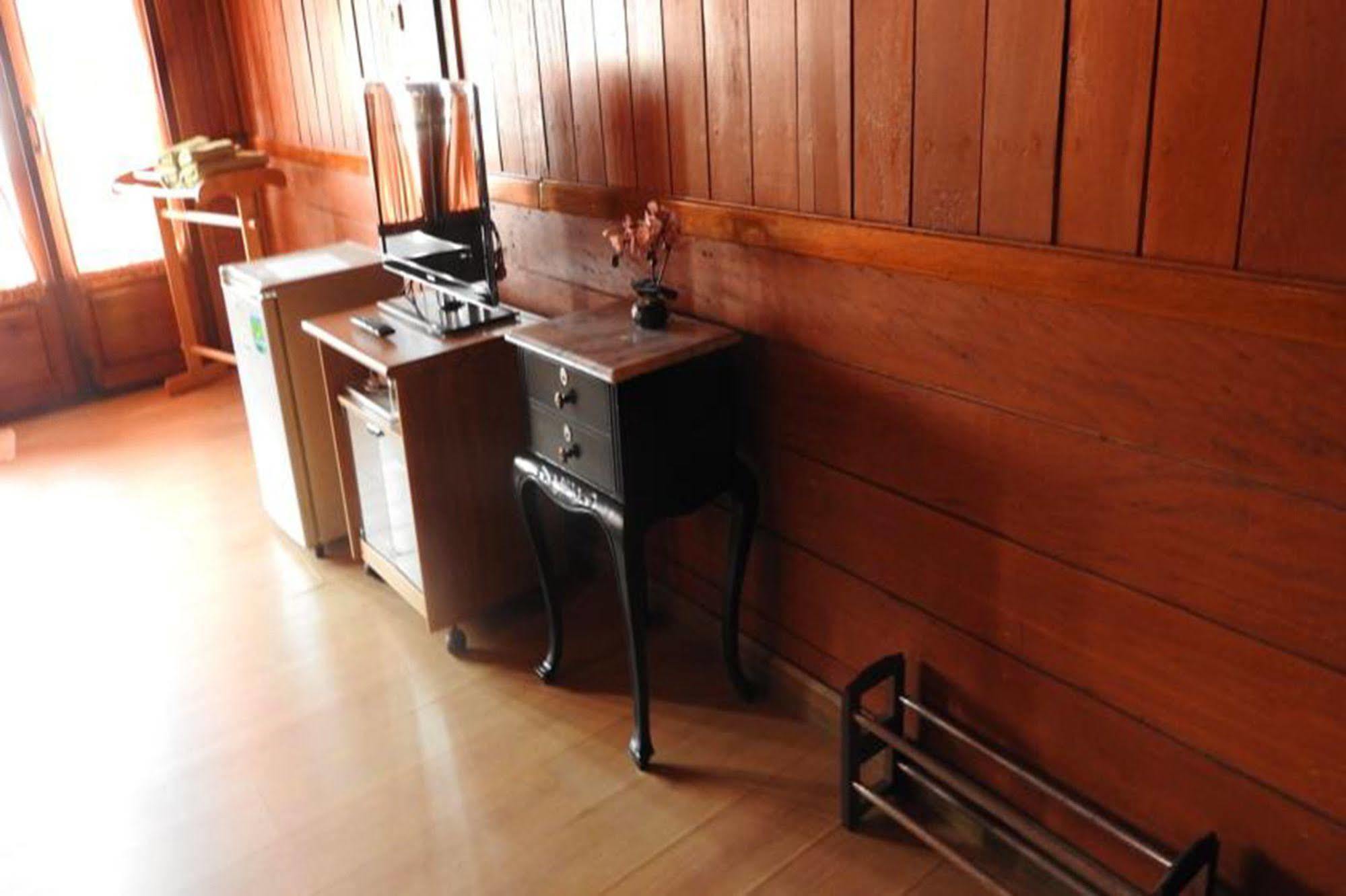 Beau And Blonde House Kamala Hotell Eksteriør bilde